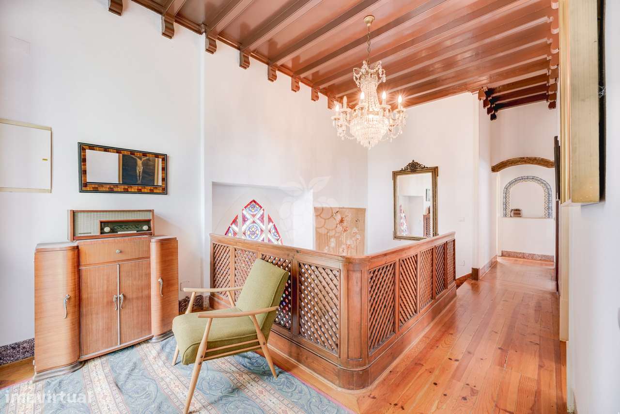 Moradia histórica T6  em Sintra com jardim, piscina e garagem-30