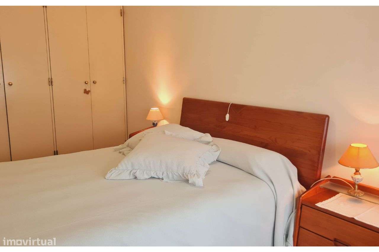 Coimbra T3 desafogado com garagem-18