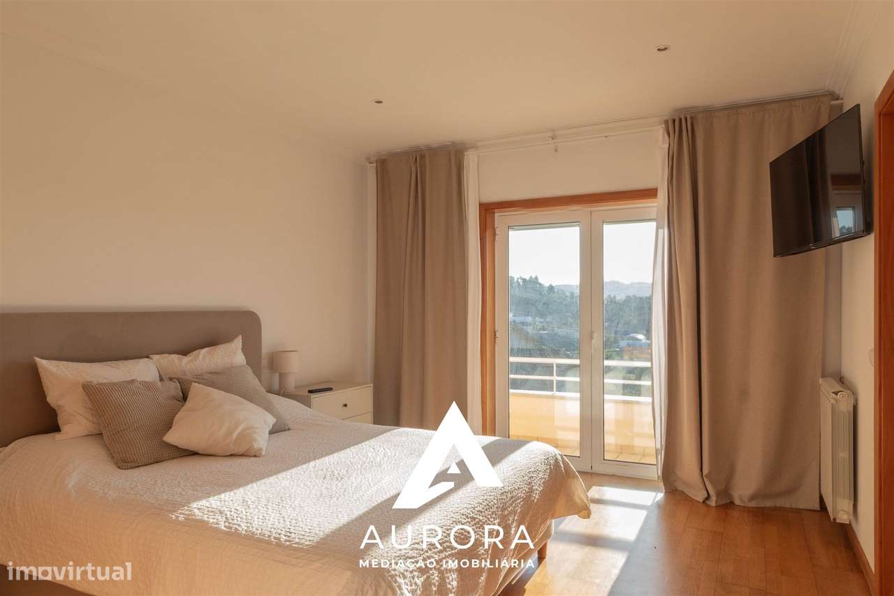 Moradia T3 em Lobão | Áreas amplas, terraço e garagem para três viatur-15
