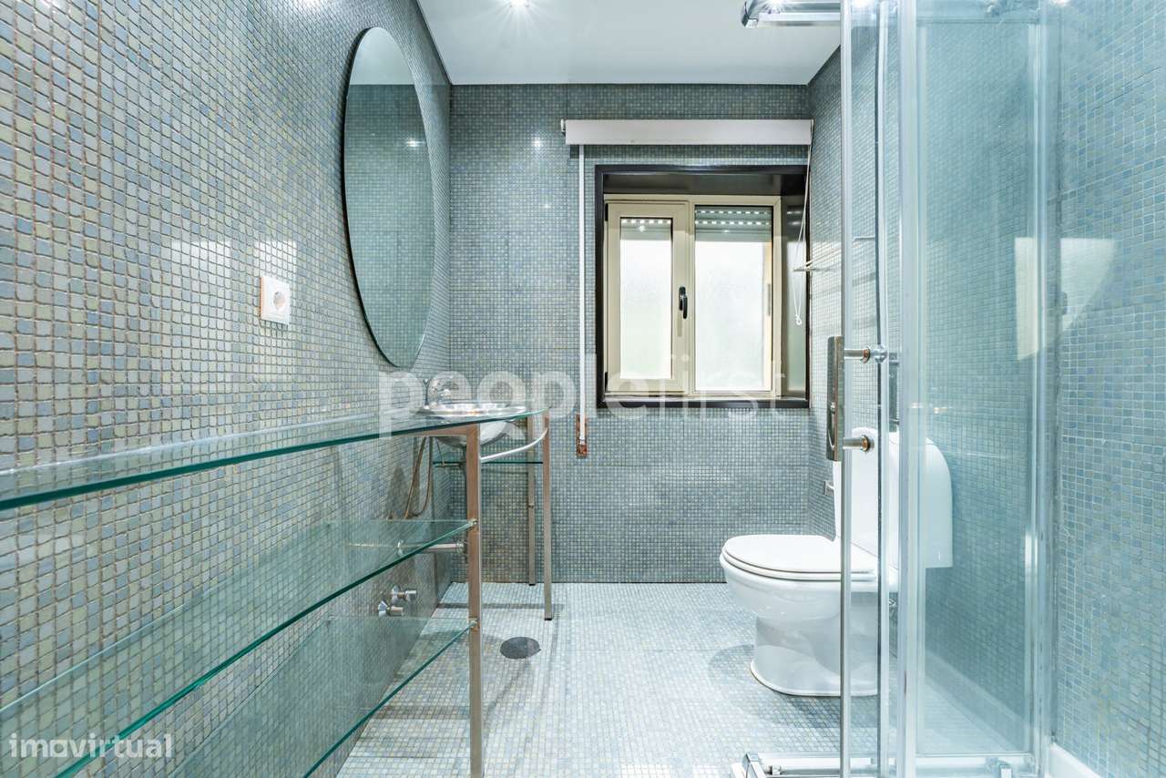 Apartamento T3 Remodelado com Terraço de 85m² – Rua de Murjães, Gon...-20