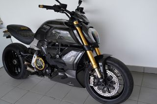 Ducati Diavel 1260s carbono