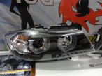 Farois Angel Eyes 3D Tipo U BMW E90 / E91 05-08 Fundo Preto - 3