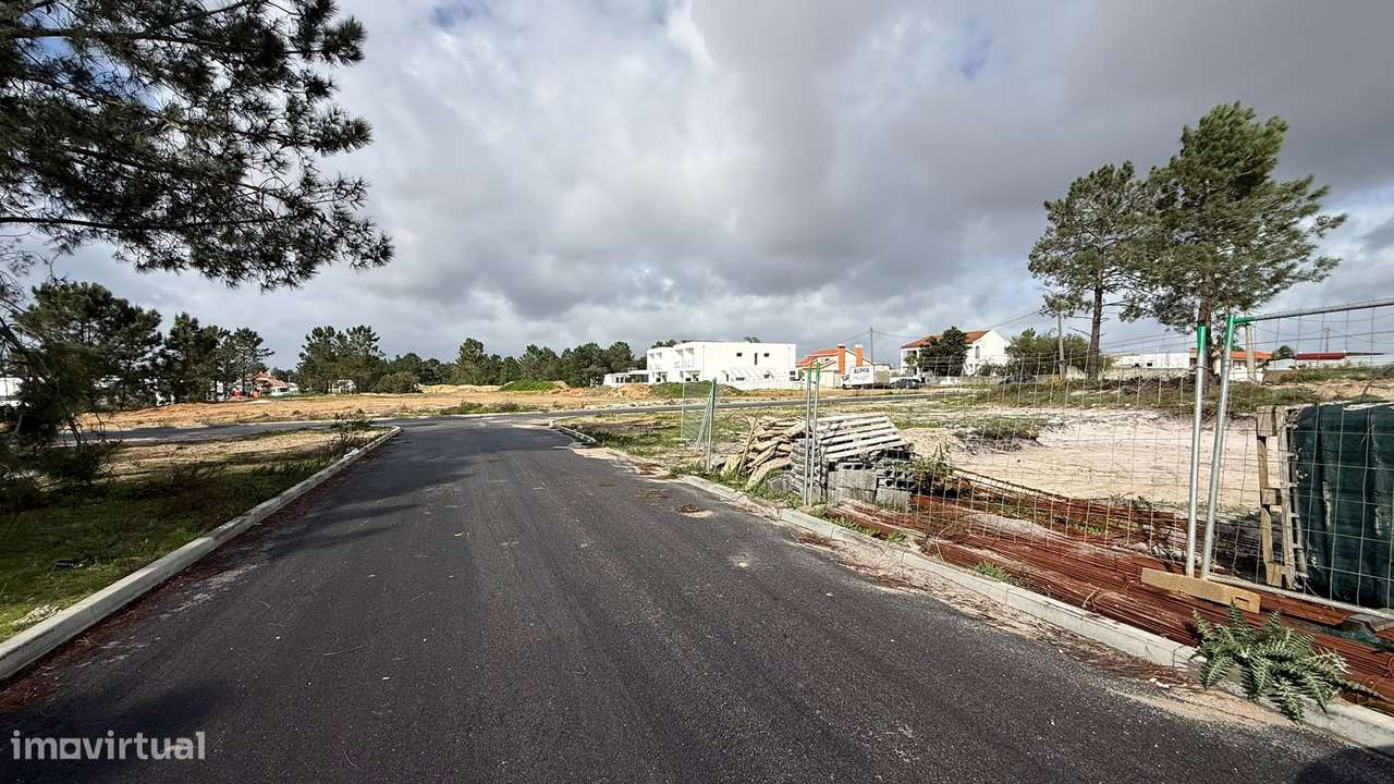 Moradia Térrea T3+1 com Piscina- Conclusão no Final do Ano-8