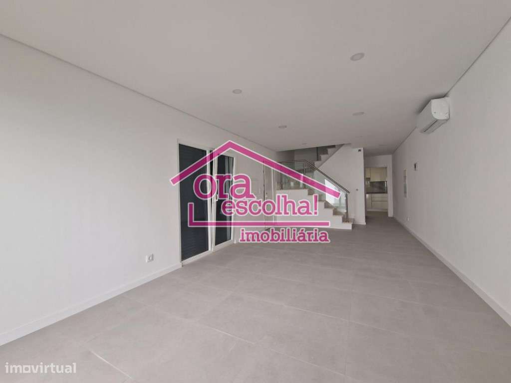 Moradia Geminada NOVA T3 em Pinhal do General - Fernão Ferro! - Grande imagem: 3/9