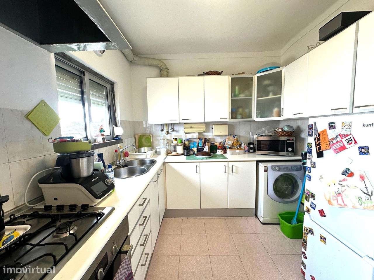 CAPARIDE-Moradia com 3 apartamentos independentes-42