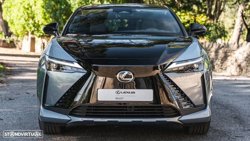 Lexus RZ 450e Luxury Bi-Tone - 2