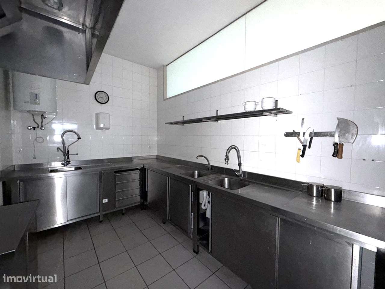 Estabelecimento comercial em Esmoriz-16