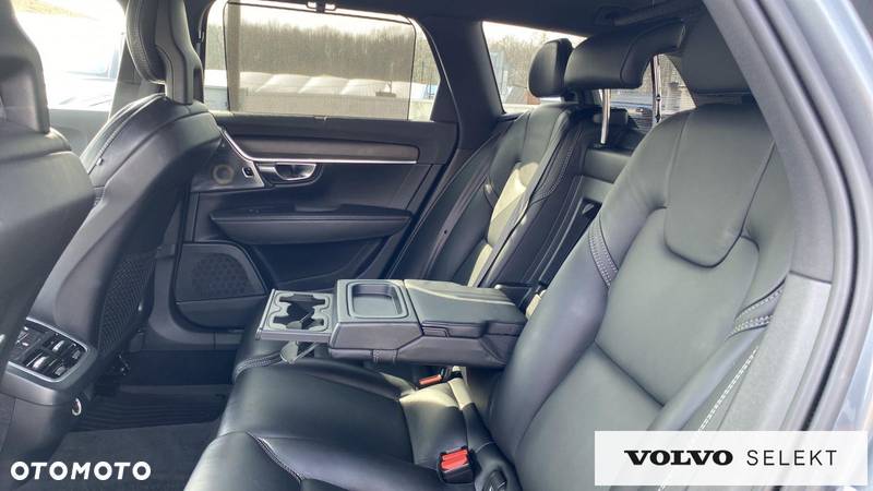 Volvo V90 Cross Country - 17