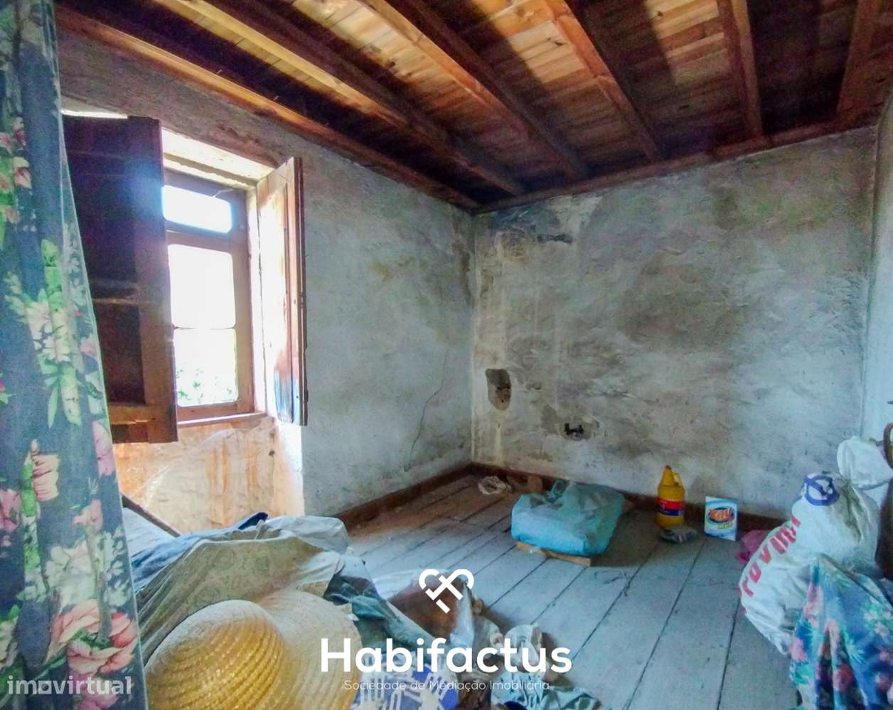 Moradia de Pedra à venda para Restaurar nas Laceiras, Carregal do Sal - Grande imagem: 5/14