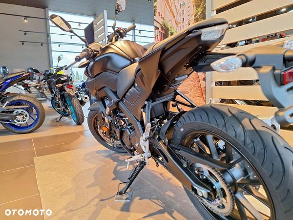 Yamaha MT - 7