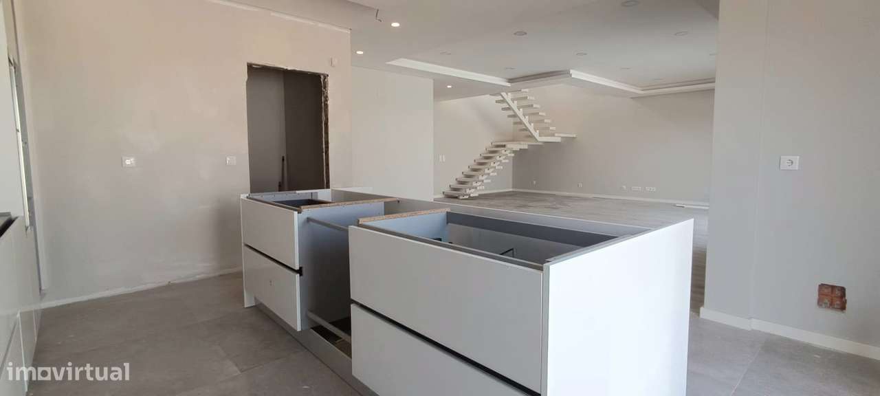 Moradia T4, Isolada – Azeitão - Grande imagem: 4/44