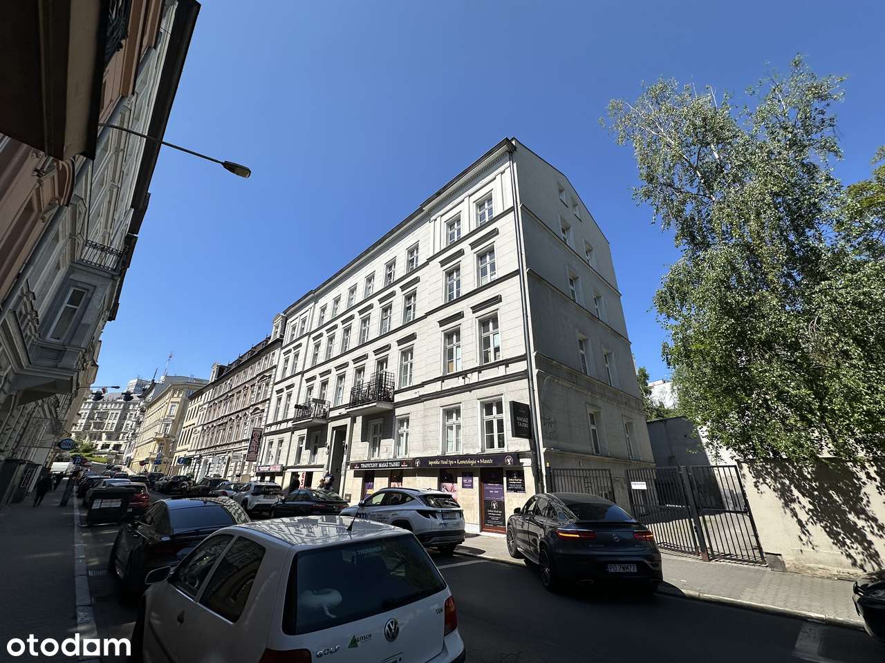 Dwa lokale usługowe z witrynami w centrum Poznania 207,96m² / Długa 14-3
