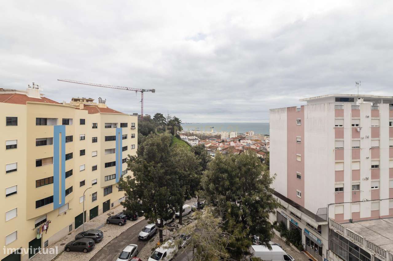 Apartamento T2+1 com Vista Mar | Viso – Setúbal-8