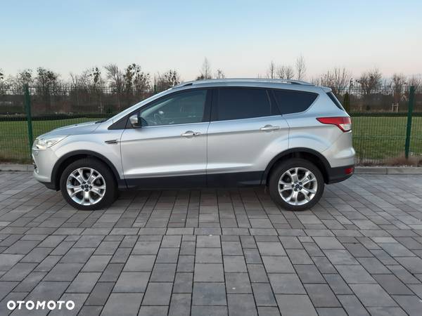 Ford Kuga 2.0 TDCi 4x4 Titanium - 16