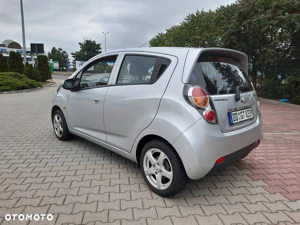 Chevrolet Spark - 4