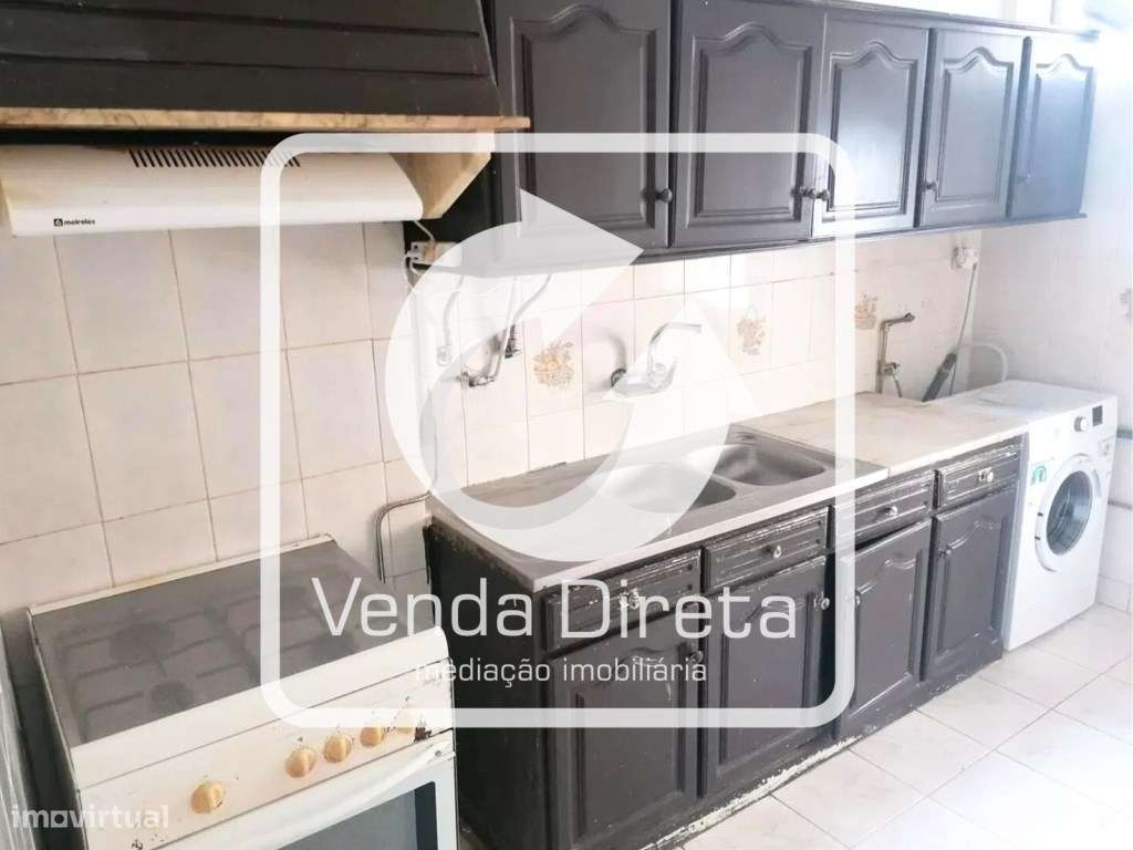 Apartamento T3 para remodelar no Alto do Seixalinho, Barreiro - Grande imagem: 2/22