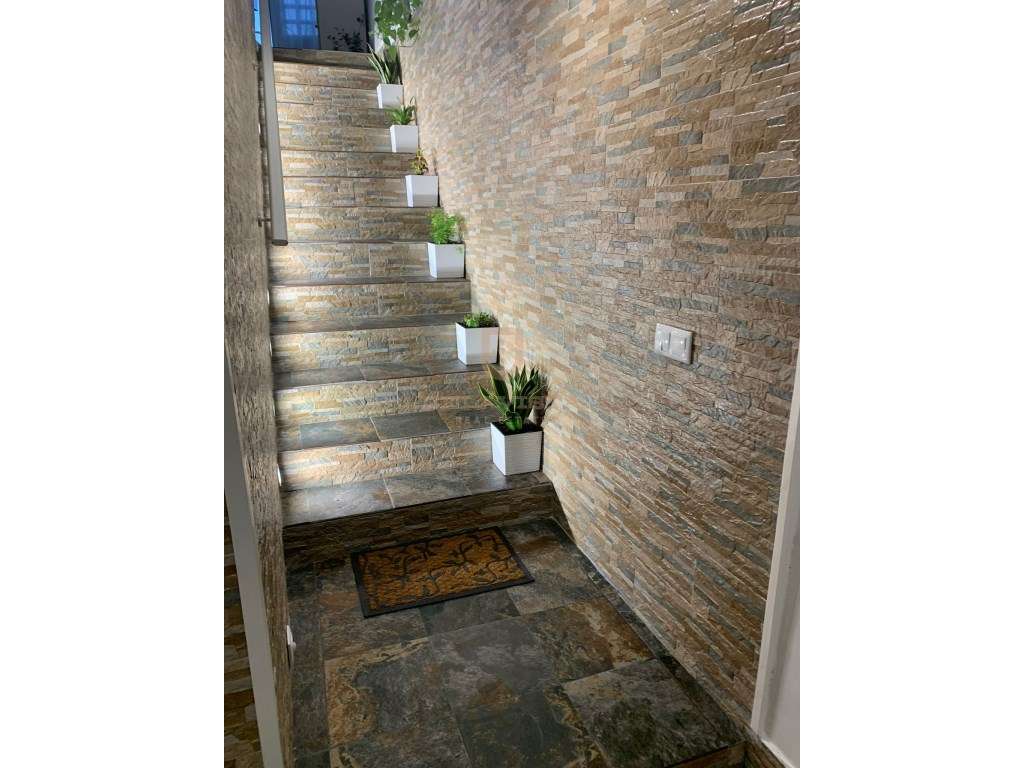 Moradia Geminada T3 renovada com luxo - Paialvo - Tomar-16