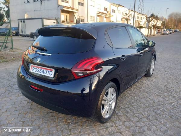 Peugeot 208 1.2 PureTech Allure - 9