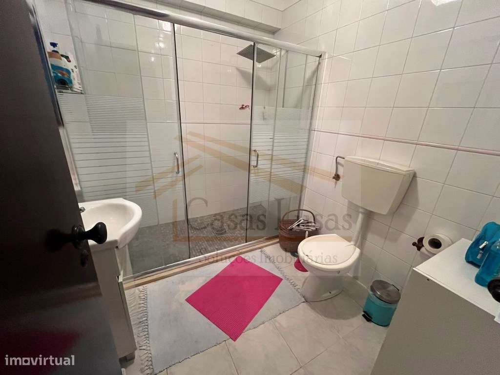 Moradia T3 no Centro do Cadaval - Localização Premium!-34