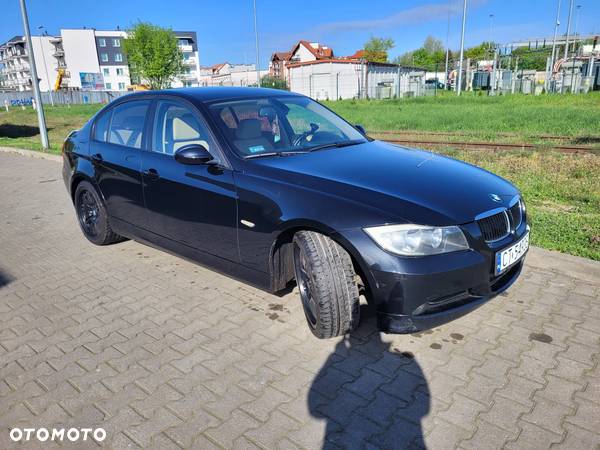 BMW Seria 3 318d - 10