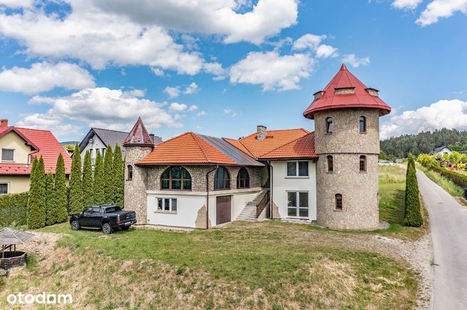 Zamek w stolicy małopolskich sadów