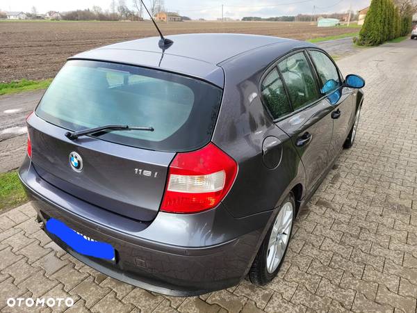 BMW Seria 1 116i - 6