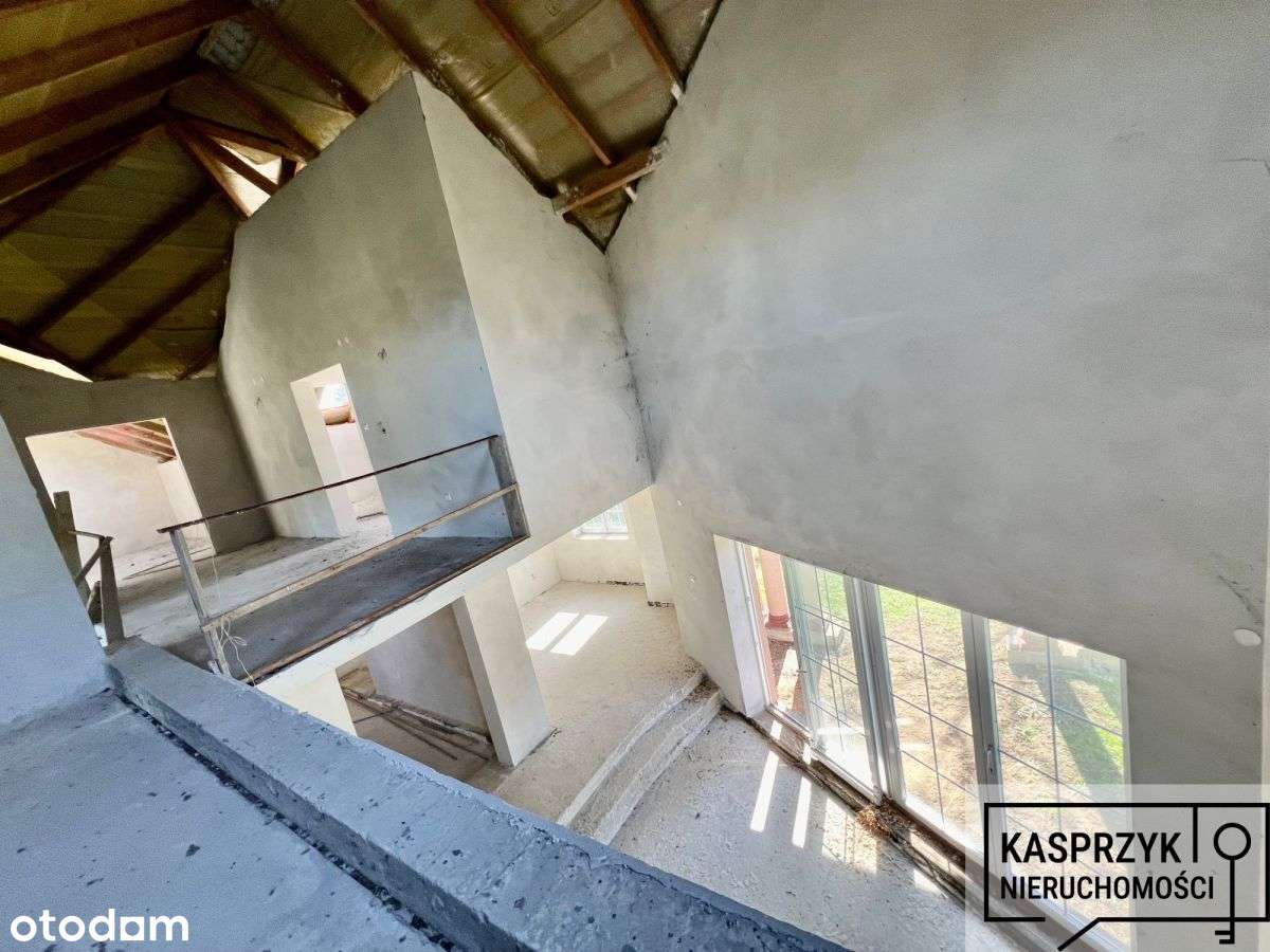 Działka z domem do wykończenia w Besku.-14