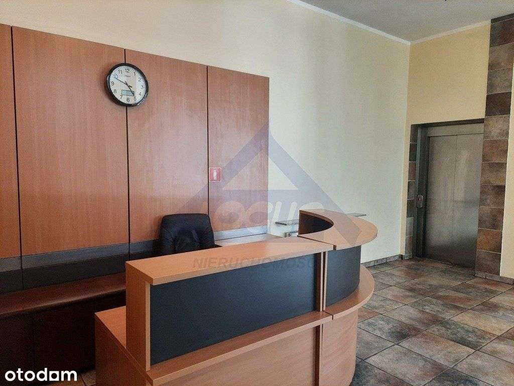 Klimatyzowane Biuro, Metro, 14 Miejsc Postojowych-14