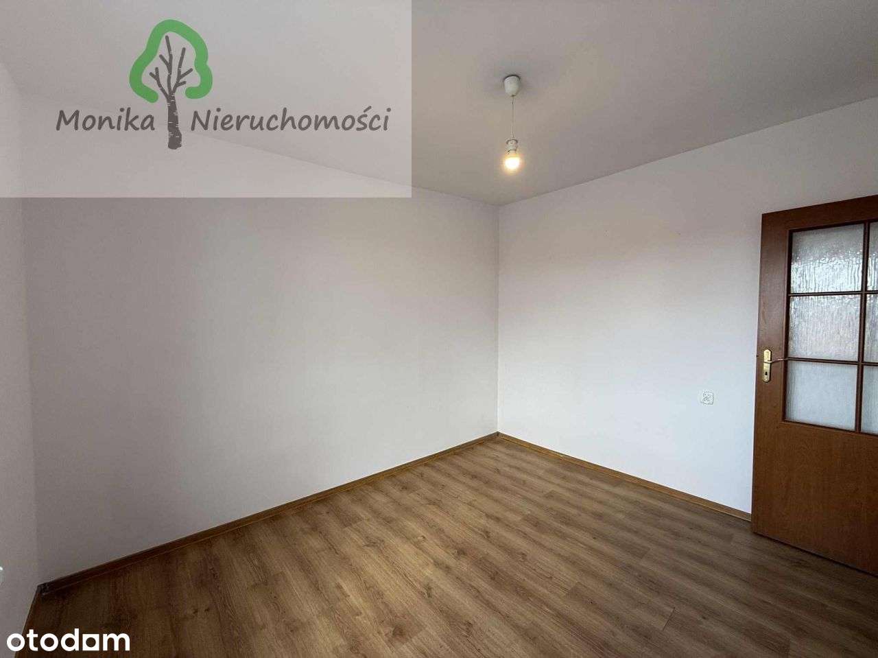 Dwa pokoje- nowe okna, nowa instalacja elektryczna-17