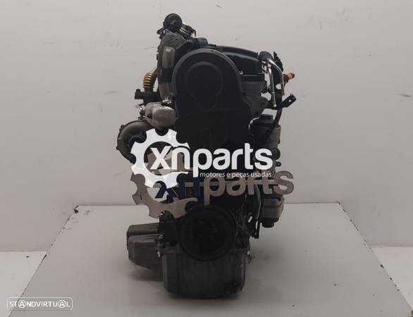 Motor SKODA FABIA 1.4 TDI Ref. AMF 10.05 - 12.07 Usado - 4