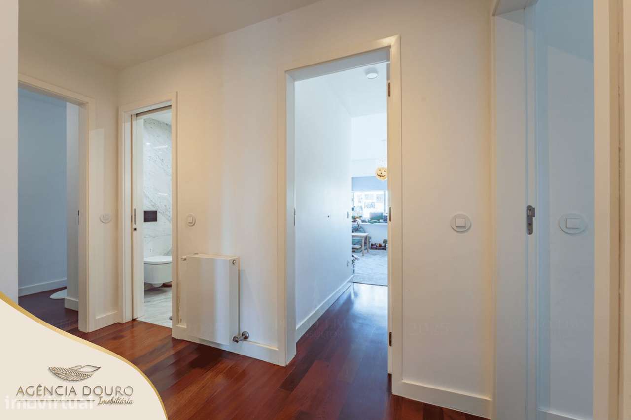 Apartamento T4 na 1ª linha do mar em Matosinhos-15