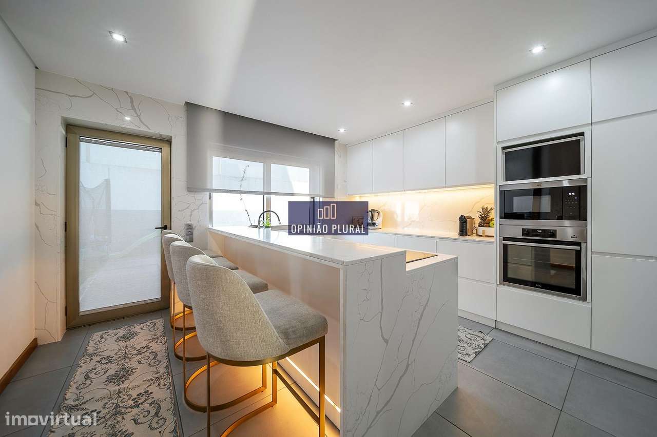 Moradia T4 de Luxo com Piscina  Arcozelo Vila Nova de Gaia-9