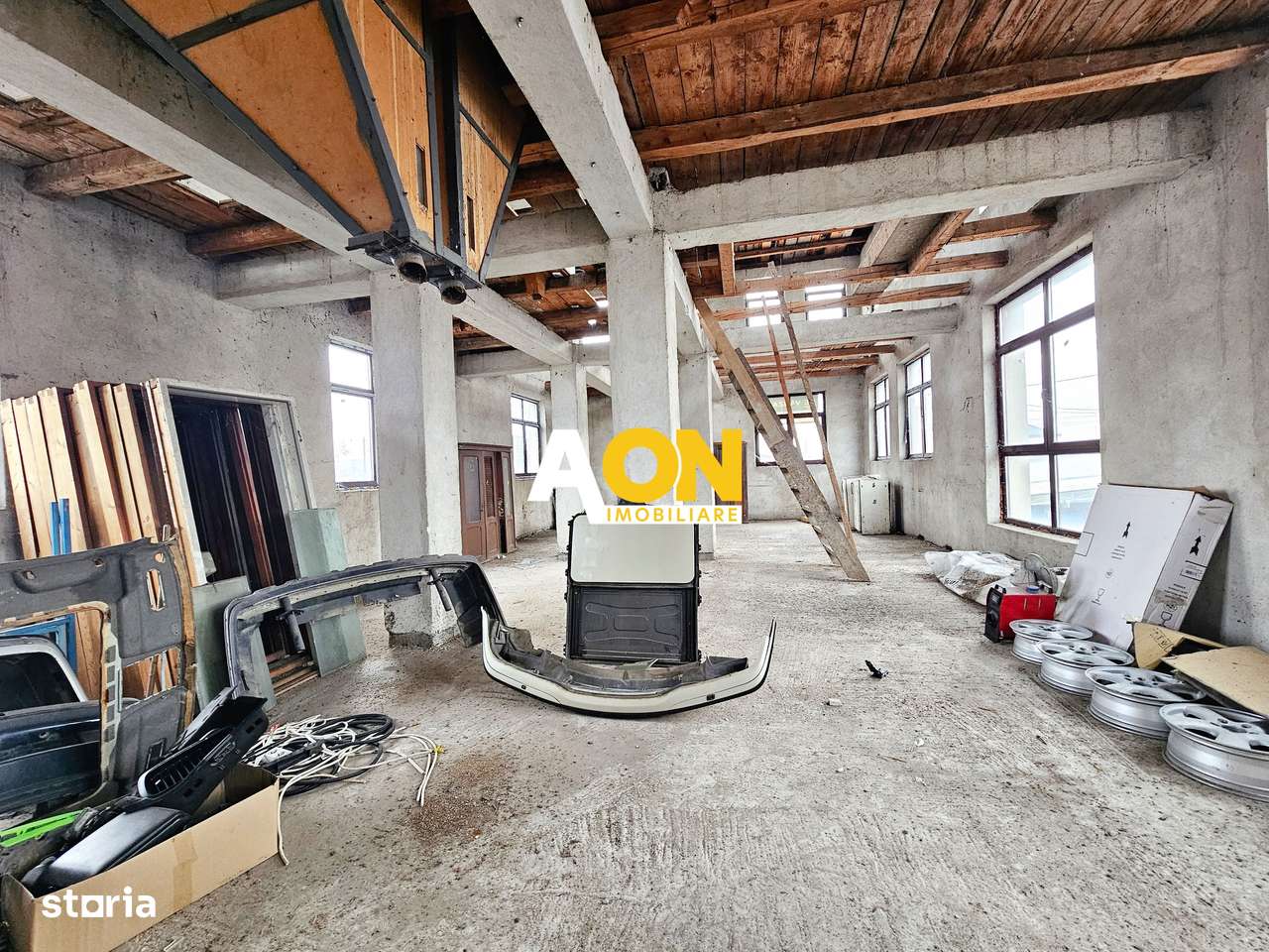 Spatiu pentru depozitare/productie/servicii, 300 mp utili + birouri - Imagine principală: 3/12