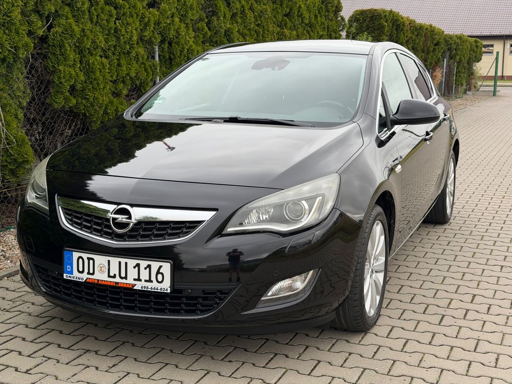 Opel Astra J (2009-2019) 1.4 Turbo Cosmo 2010