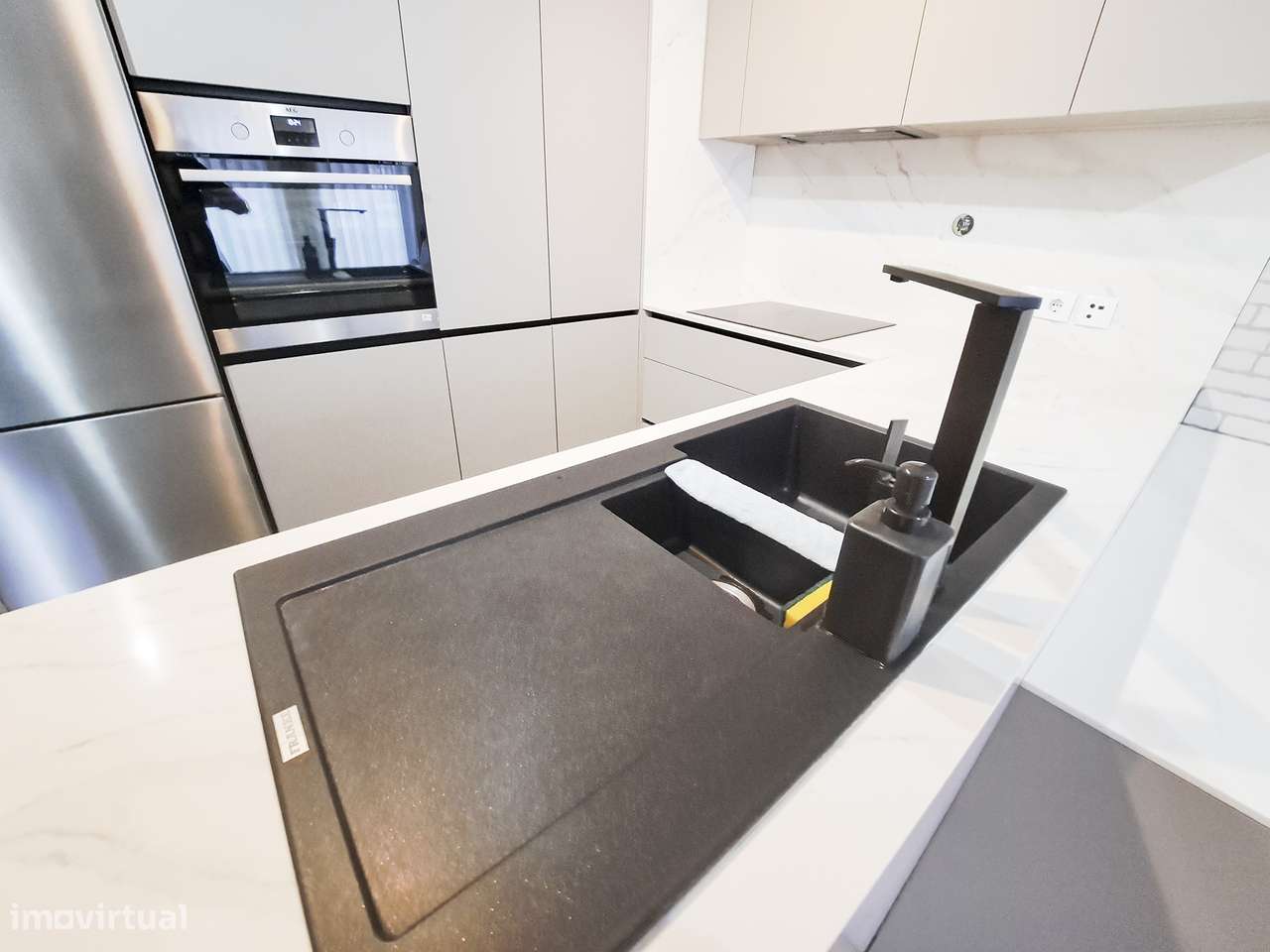 T1 Mobilado e equipado ( com rendimento )-10