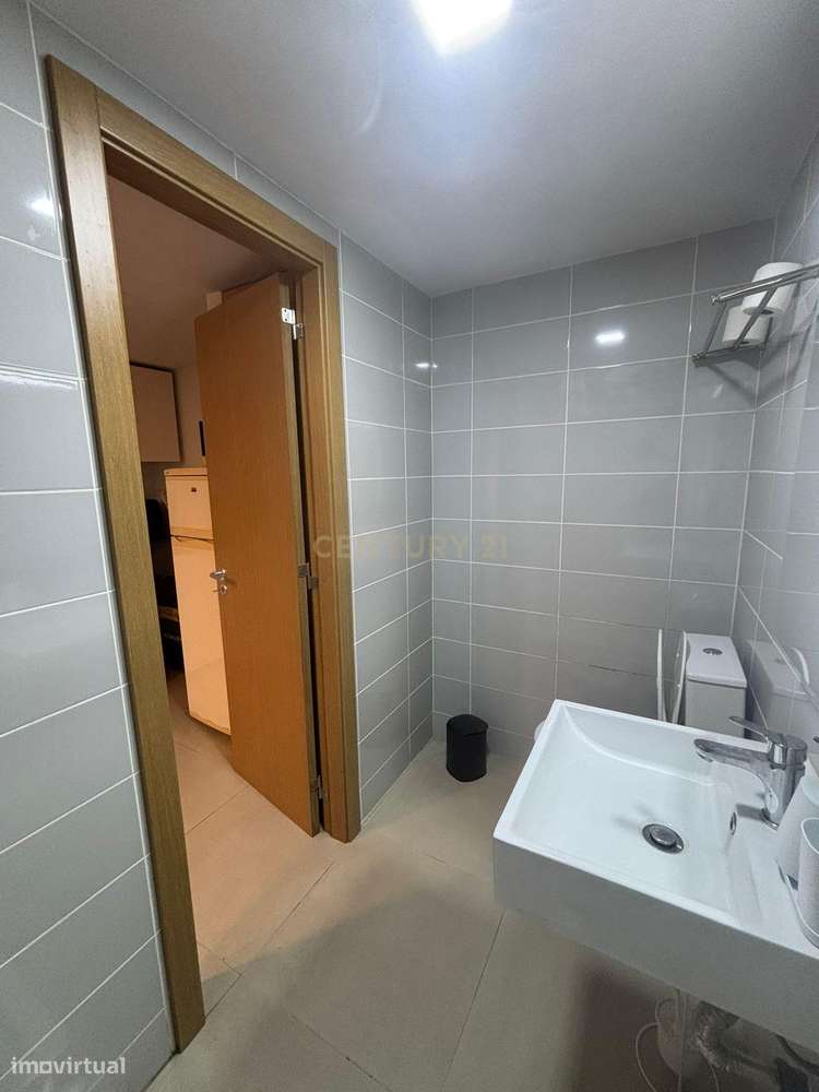 Moradia T2 em Riba de Âncora – Ideal para Airbnb ou residência própria - Grande imagem: 5/10