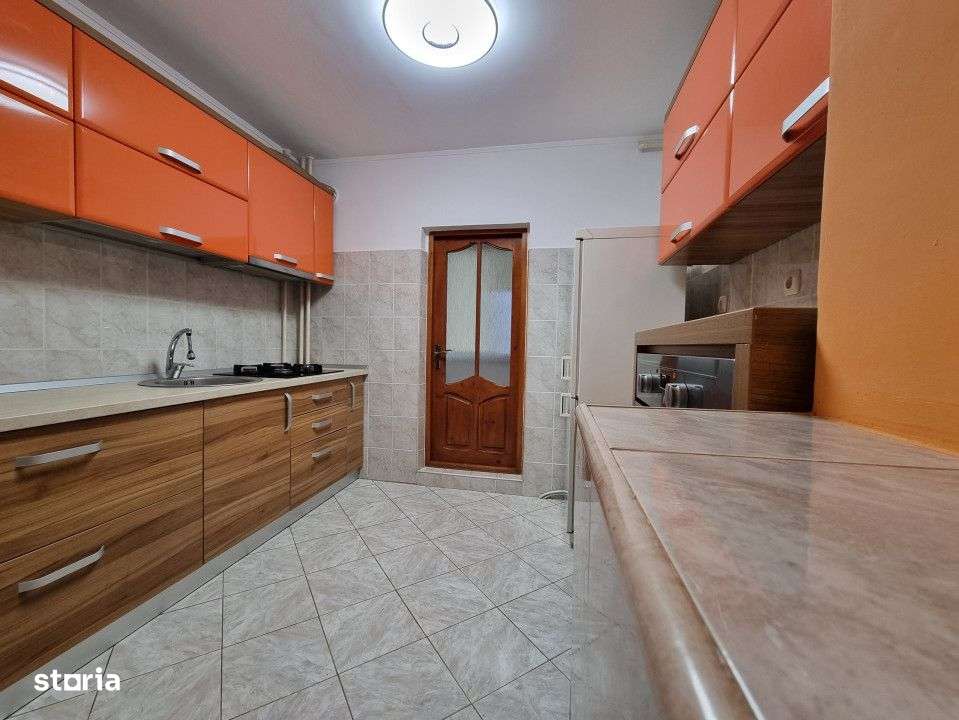 Zona Neagoe Voda- bloc din anul 1989- 2 camere decomandate- etaj 1 - Imagine principală: 3/11