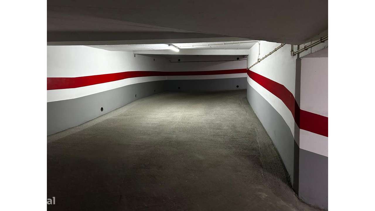 Lugar de Estacionamento no Areeiro-8