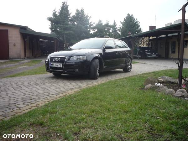 Audi A3 2.0 TFSI Sportback Attraction - 2