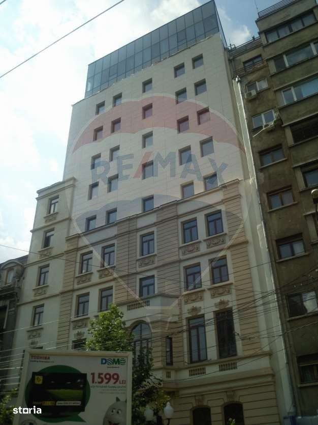 DE VANZARE  Hotel 66 camere zona Rosetti - Imagine principală: 4/20