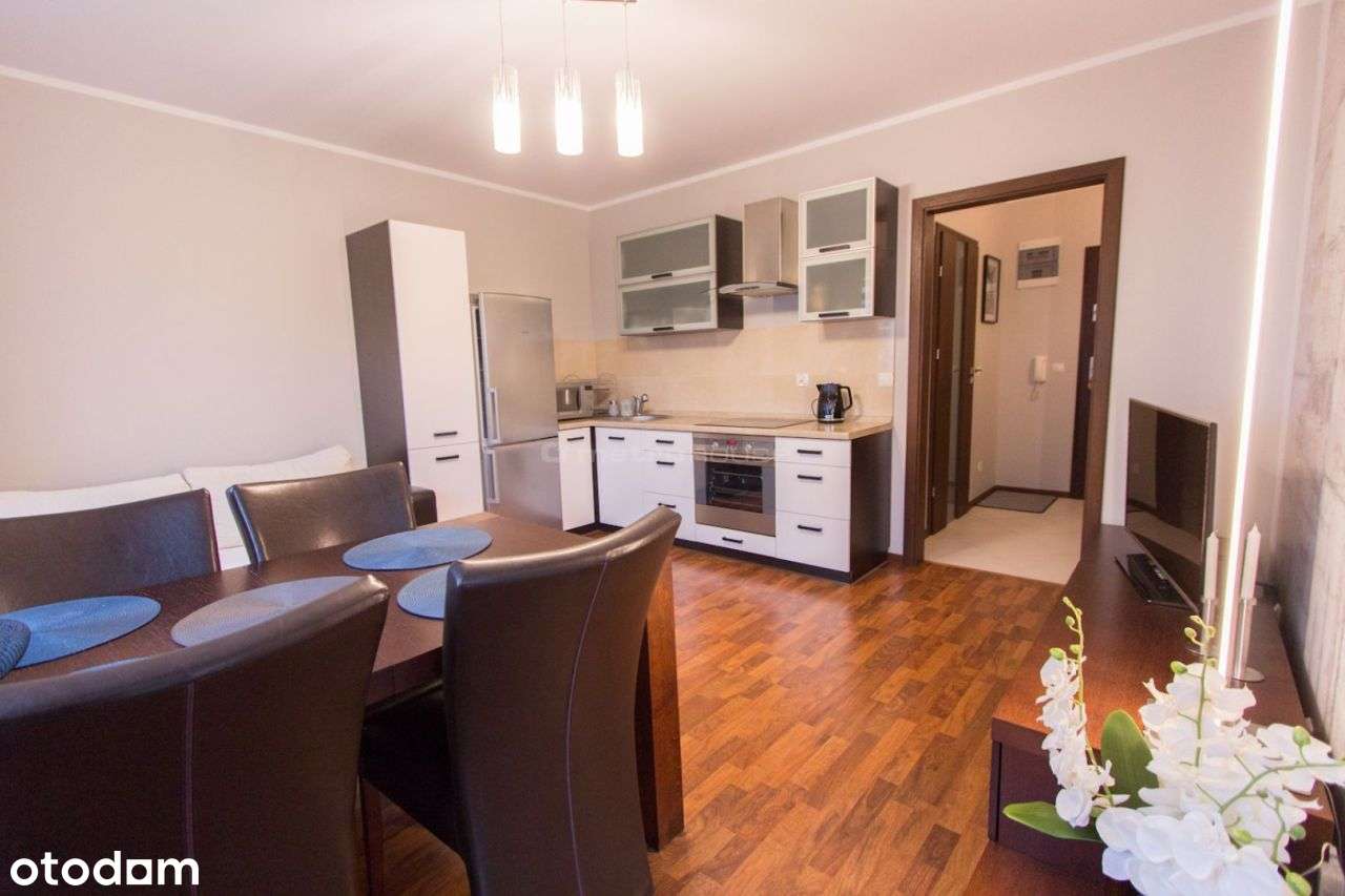 Balkon Garderoba Gotowe Świeże Umeblowane-1