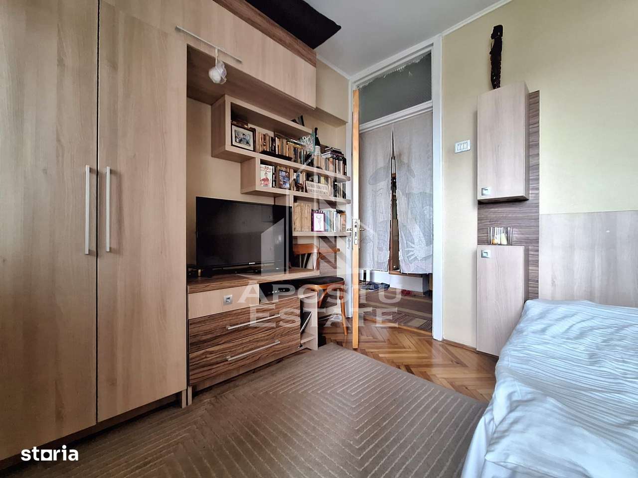 Apartament cu 4 camere, 120mp construiti, Aurel Vlaicu - Imagine principală: 5/9