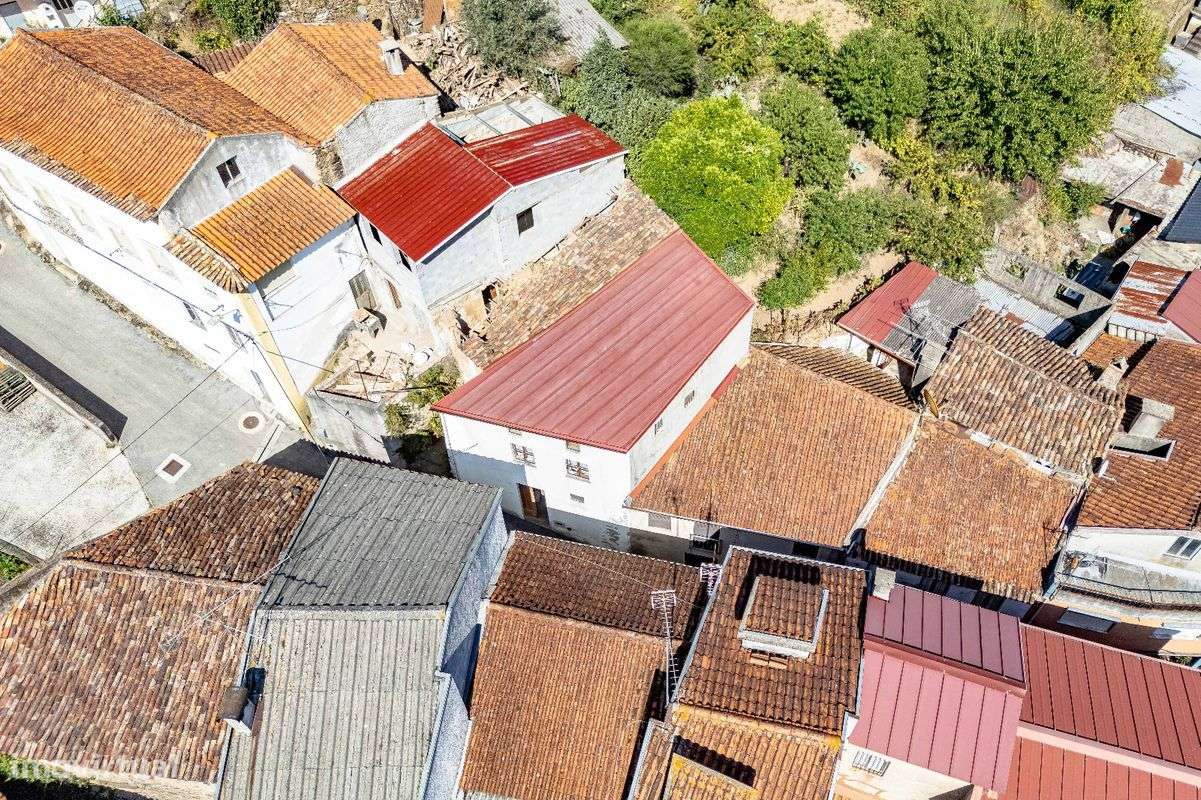 Moradia T1 para venda - Grande imagem: 2/10