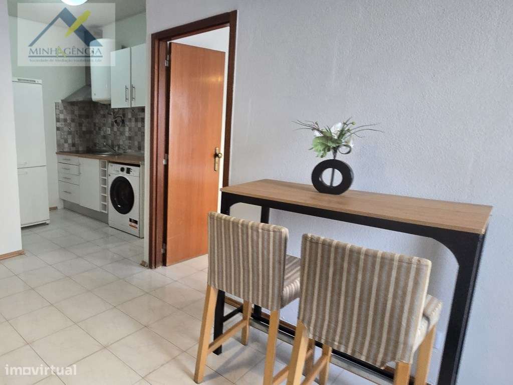 Apartamento T1 com varanda no Bonfim em Setúbal-2