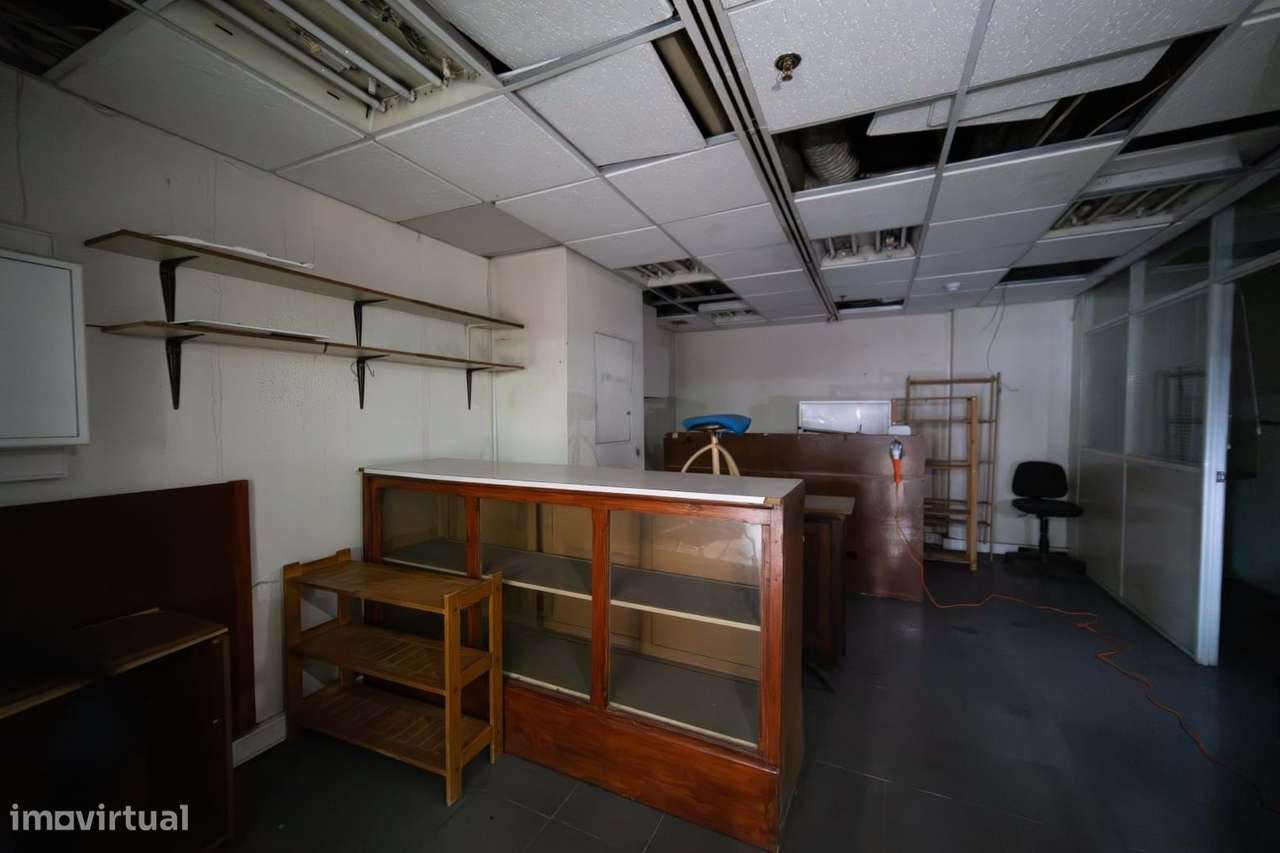 Loja no Shopping Olaias Plaza - Grande imagem: 2/9