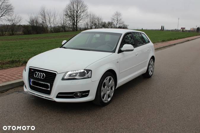 Audi A3 2.0 TFSI Sportback Ambition - 2