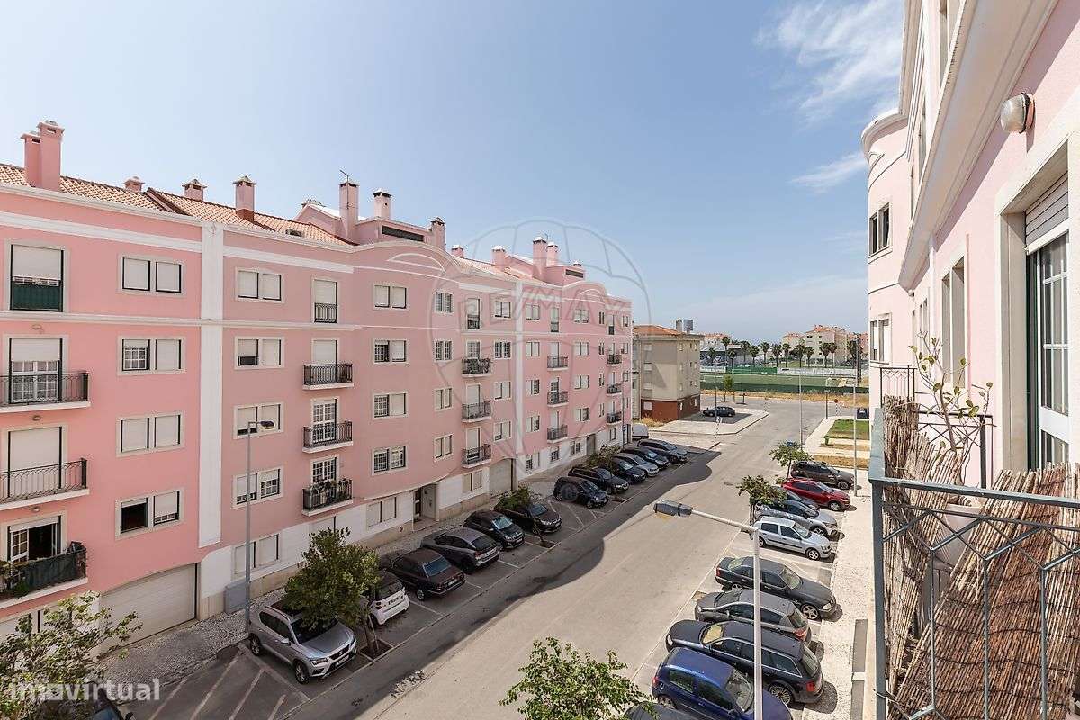 Apartamento T3 no Centro do Montijo-14