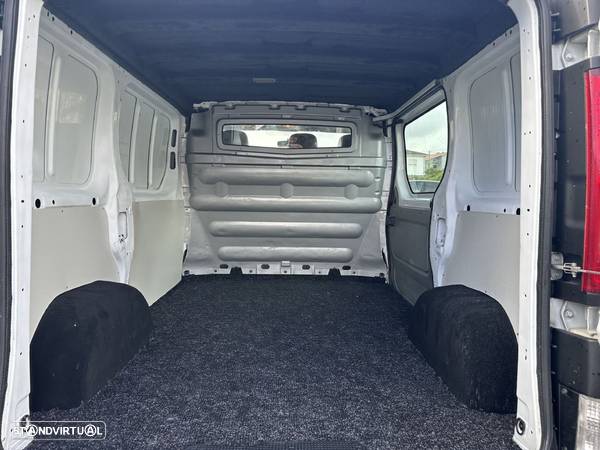 Opel Vivaro 2.0CDTi 3LUG - 15