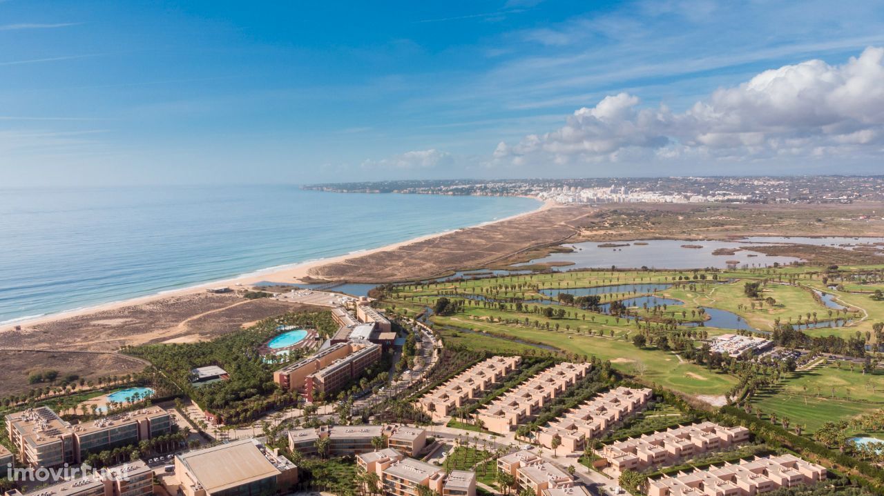 Apartamento nos Salgados a 800 metros da praia e perto do golf