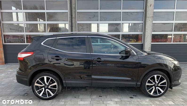 Nissan Qashqai 1.6 360 - 13